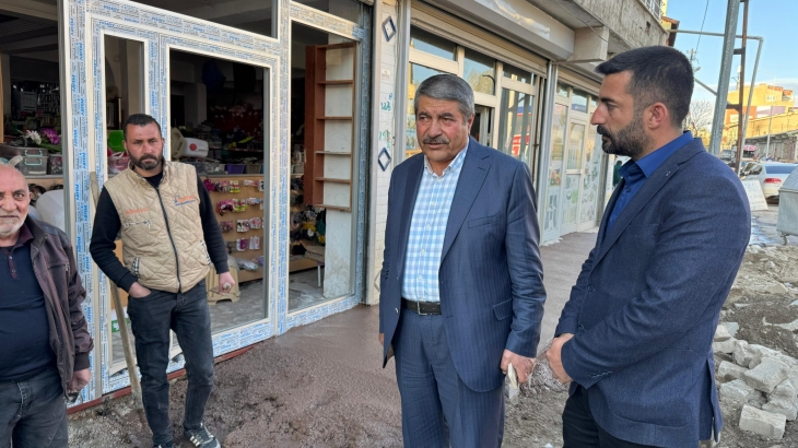 Patnos Belediyesi Gece Gündüz Çalışıyor: Recep Tayyip Erdoğan Caddesi Yenileniyor