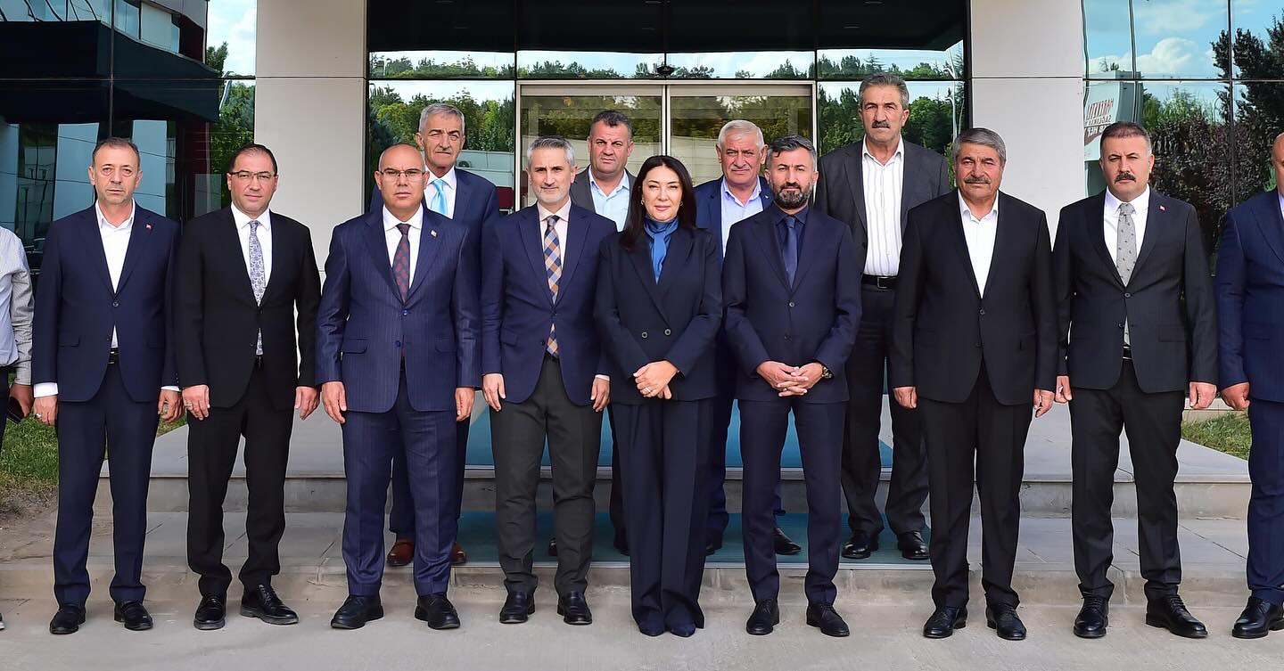 Bugün, Gençlik ve Spor Bakanlığımız himayelerinde, Spor Toto Teşkilatı ile imzalanan protokoller kapsamında; ilçemiz Patnos’a kazandırılacak Bireysel Antrenman Salonu projesi hayata geçiriliyor.