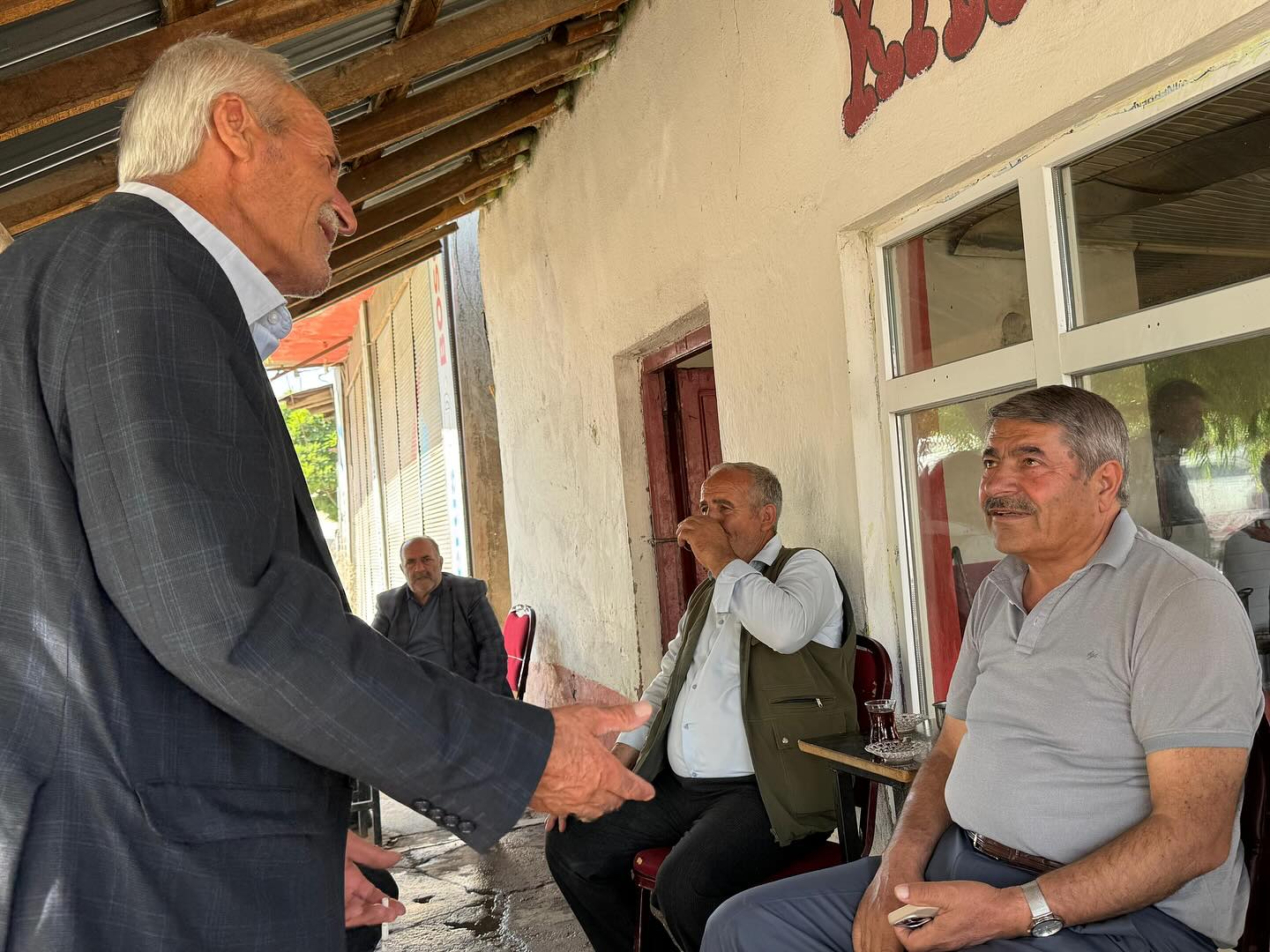 Sabahın Erken Saatlerinde Hemşehrilerimizle Sohbet